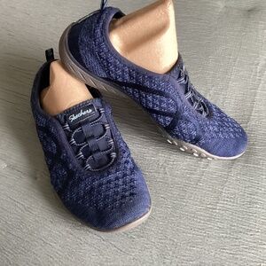 Sketcher’ Relaxed Fit shoes